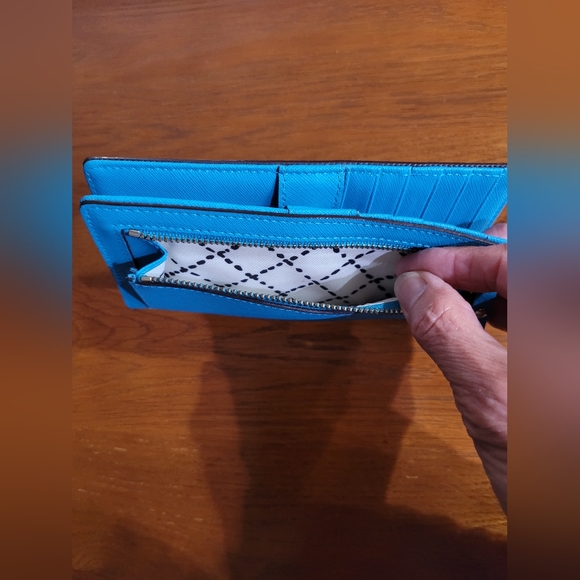 Kate Spade Bifold Wallet Aqua Blue - Picture 4 of 8
